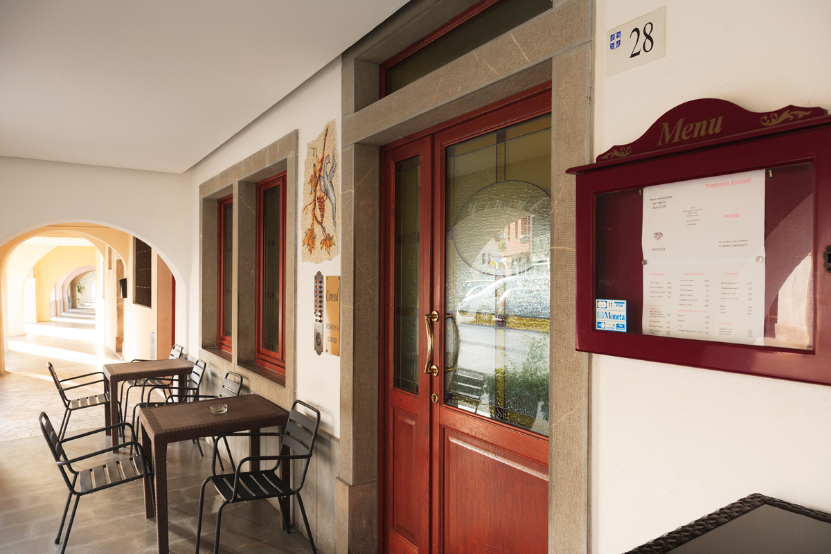 La tranquillità del ristorante allo Storione